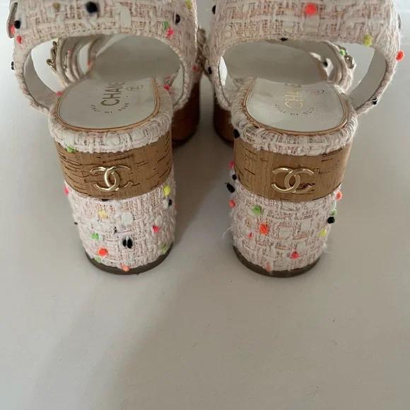 CHANEL Beige and Gold Chain Strap Sandals - Picture 3 of 6